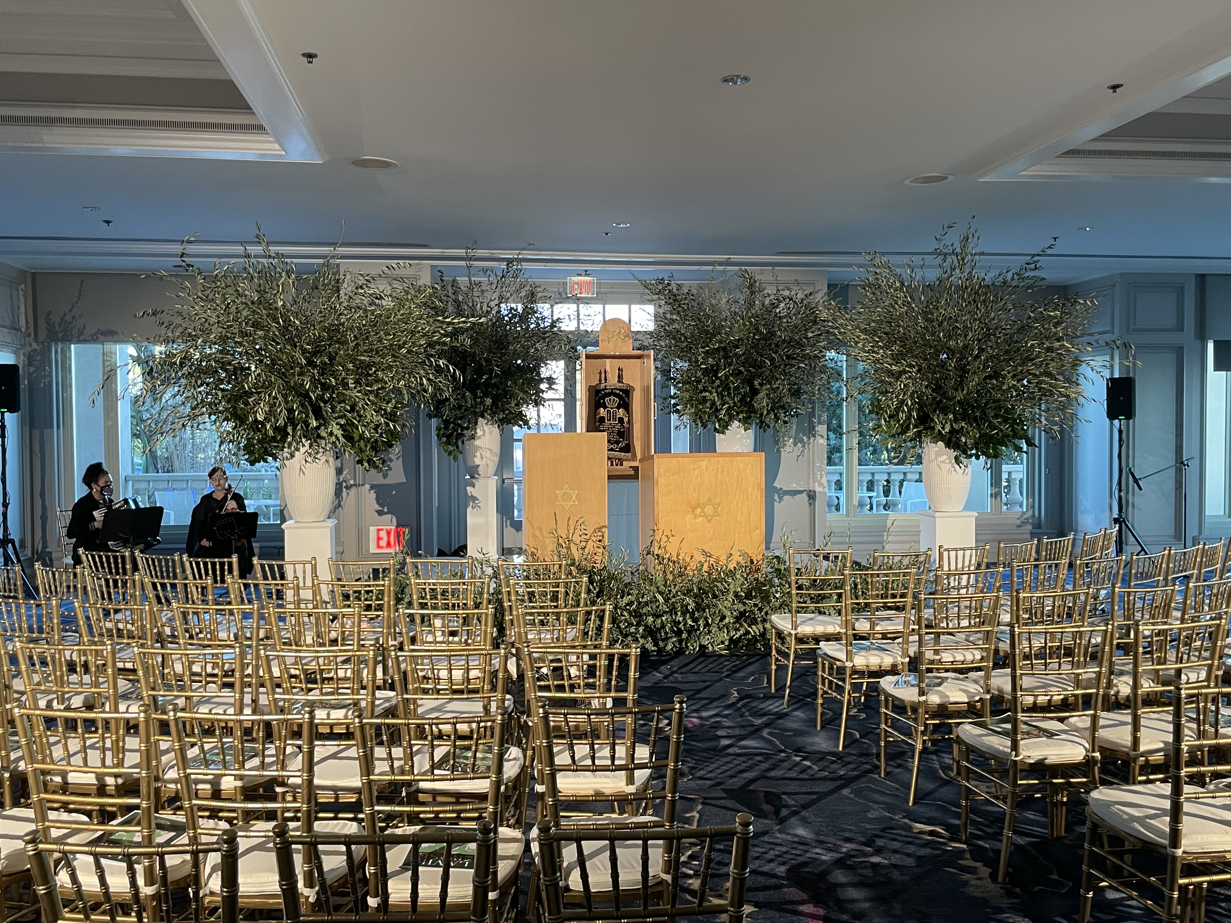 please contact us if you see any issues with our site